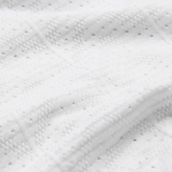 Lululemon Swiftly Pointelle Cropped Short Sleeve White | NWT | Size 6 - Picture 4 of 8